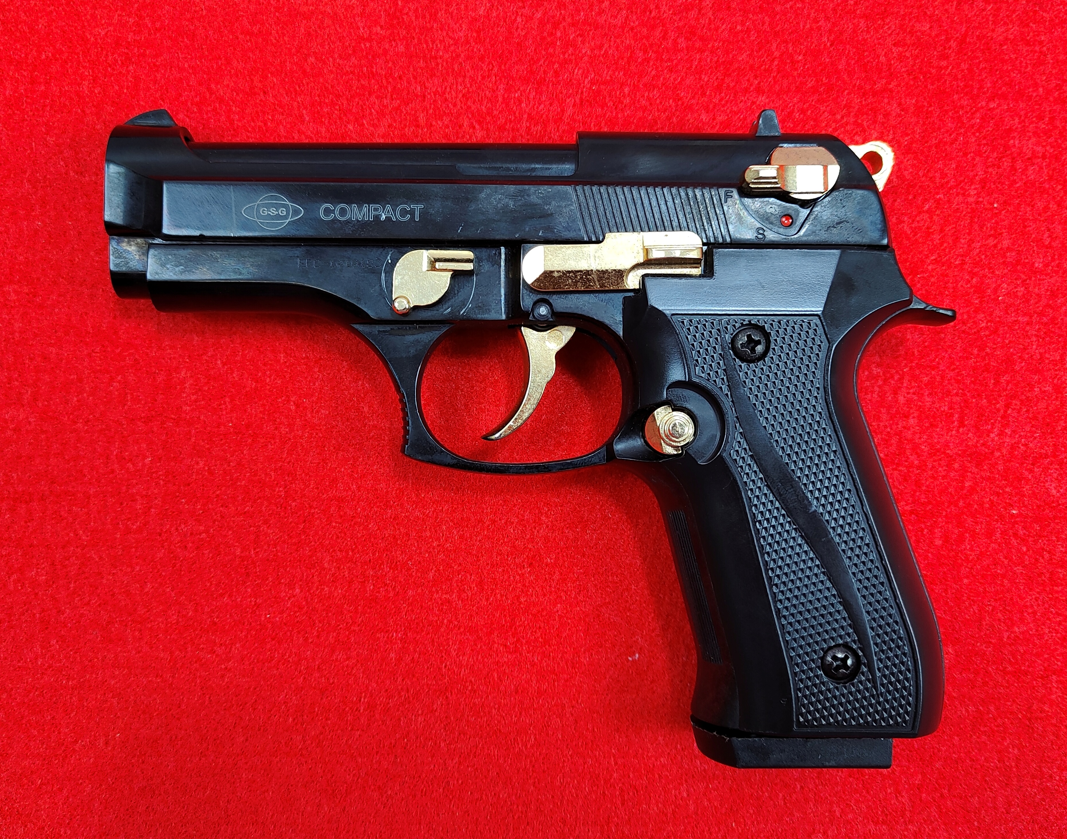 Ekol Compact 9mm P.A.K. (PTB 929) schwarz-gold